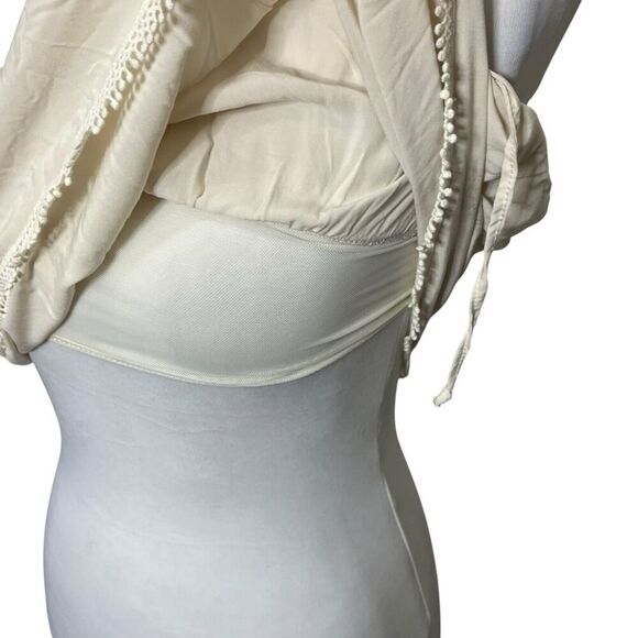 Touche Ruffle Trimmed Slip Blouse Cream Women’s Size Small Viscose Lined - Picture 4 of 7